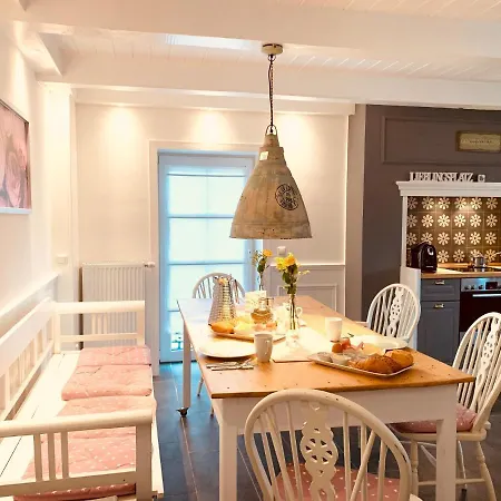 Appartamento Rosenhof-Lodge Garden Suite Grey *